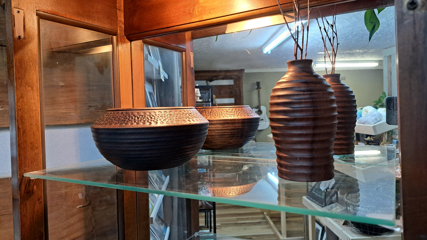 Walnut bowl and vase